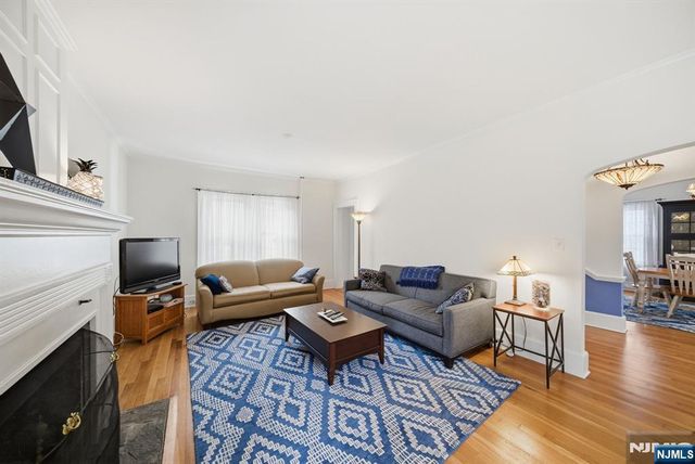 19 Crestview Road, Denville Township, NJ 07834