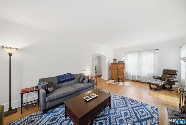 19 Crestview Road, Denville Township, NJ 07834