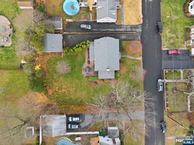 19 Crestview Road, Denville Township, NJ 07834