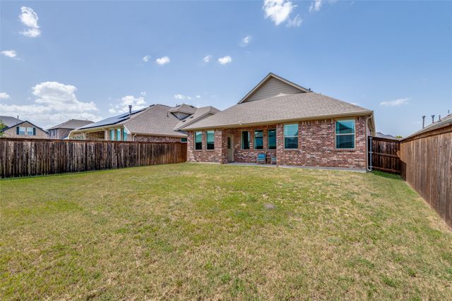 704 Pistachio Parkway, Forney, TX 75126