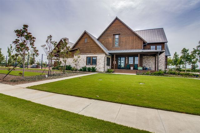 704 Pistachio Parkway, Forney, TX 75126