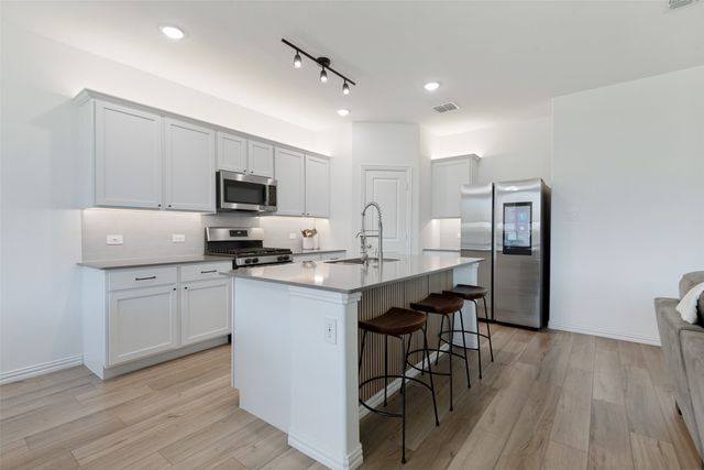 704 Pistachio Parkway, Forney, TX 75126