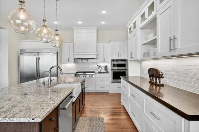 7604 E 250th Street, Elko New Market, MN 55020