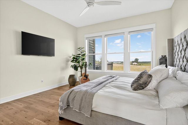 7604 E 250th Street, Elko New Market, MN 55020