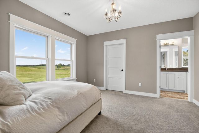 7604 E 250th Street, Elko New Market, MN 55020