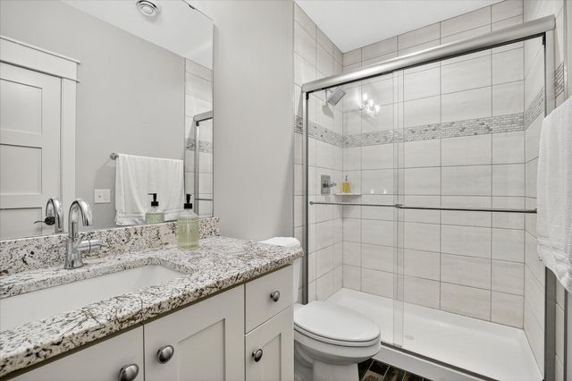 7604 E 250th Street, Elko New Market, MN 55020