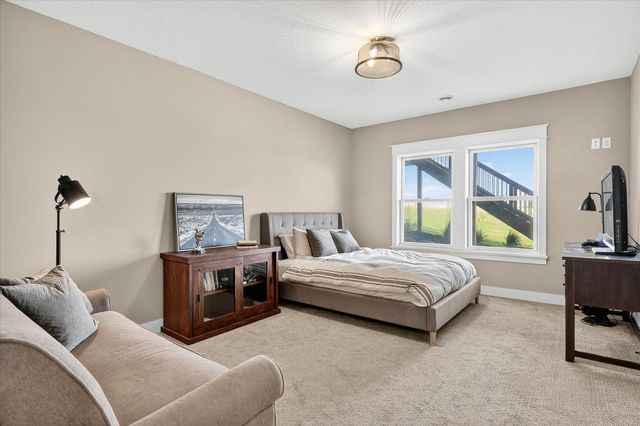 7604 E 250th Street, Elko New Market, MN 55020