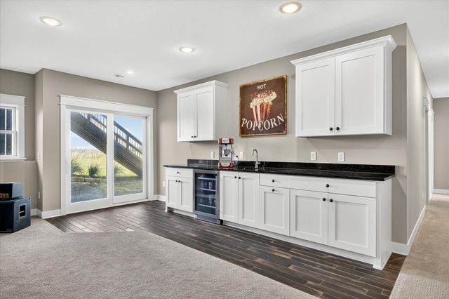 7604 E 250th Street, Elko New Market, MN 55020