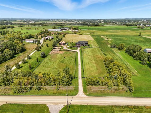 7604 E 250th Street, Elko New Market, MN 55020