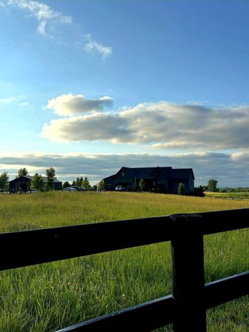 7604 E 250th Street, Elko New Market, MN 55020