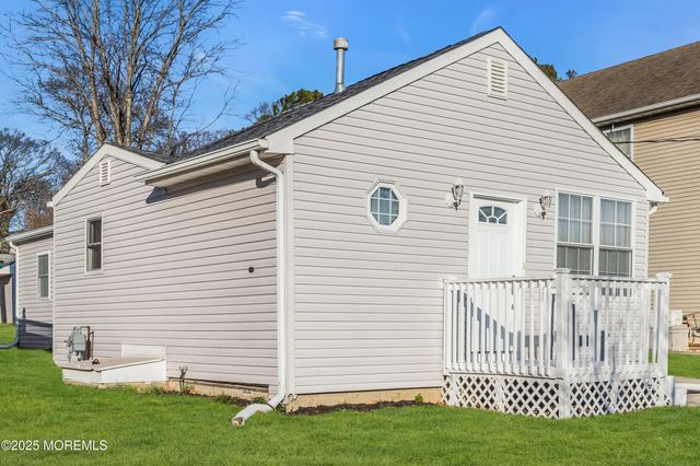 315 Elizabeth Avenue, Toms River, NJ 08757