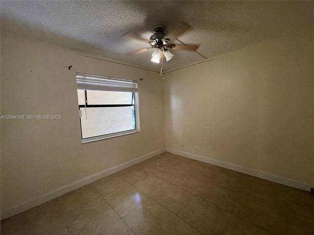 9044 NW 28th Dr 3-106, Coral Springs, FL 33065