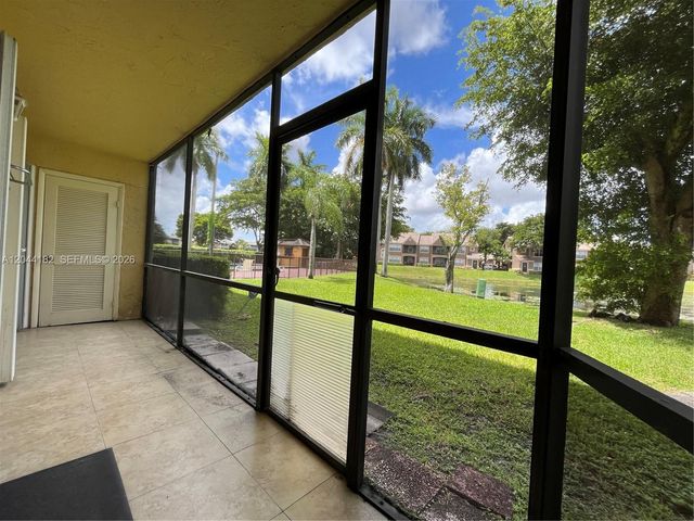 9044 NW 28th Dr 3-106, Coral Springs, FL 33065