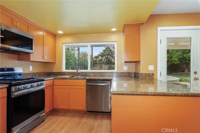 11001 Limerick Avenue, Chatsworth, CA 91311