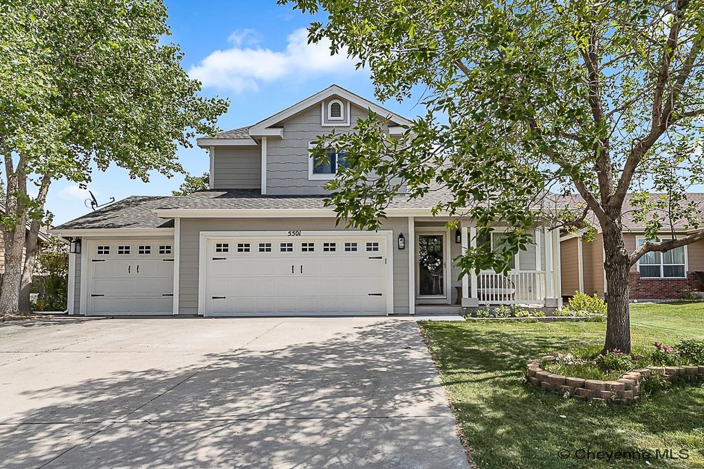 5501 AURORA PL, Cheyenne, WY 82001