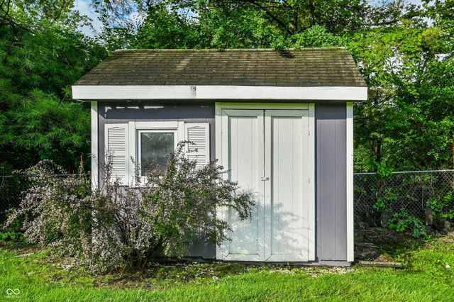 7505 Blue Creek South Drive, Indianapolis, IN 46256