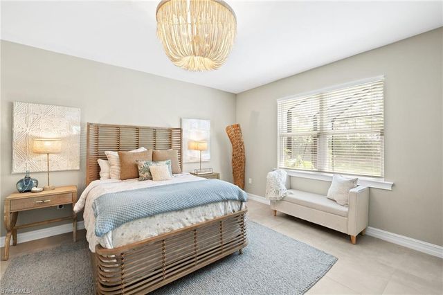 14546 Tropical DR, Naples, FL 34114