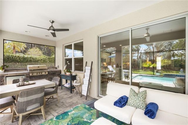 14546 Tropical DR, Naples, FL 34114