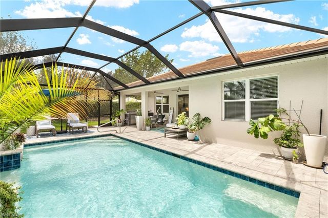 14546 Tropical DR, Naples, FL 34114