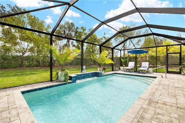 14546 Tropical DR, Naples, FL 34114