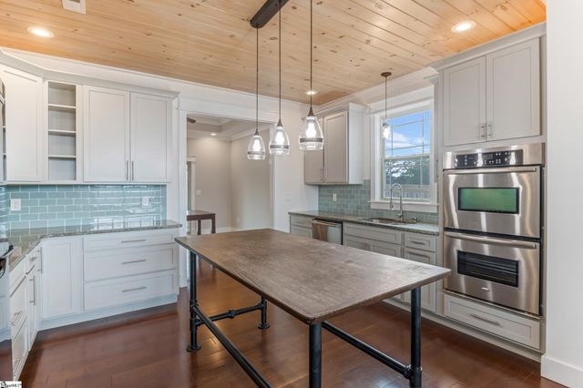 555 Old Bethel Road, Moore, SC 29369