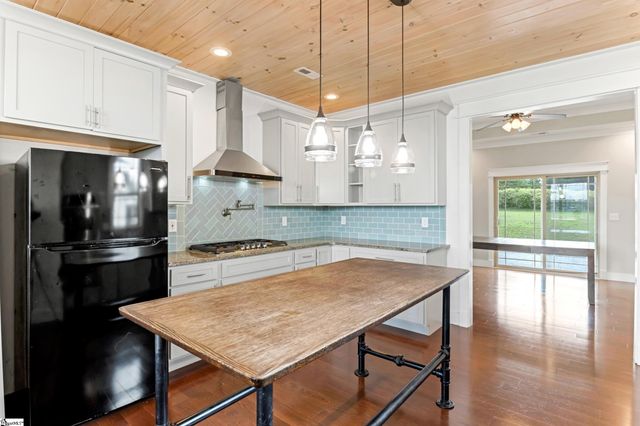 555 Old Bethel Road, Moore, SC 29369