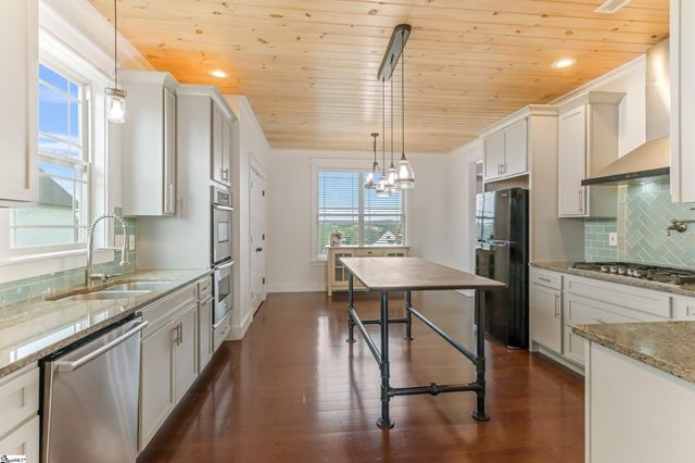 555 Old Bethel Road, Moore, SC 29369