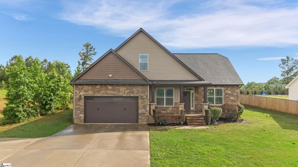 555 Old Bethel Road, Moore, SC 29369