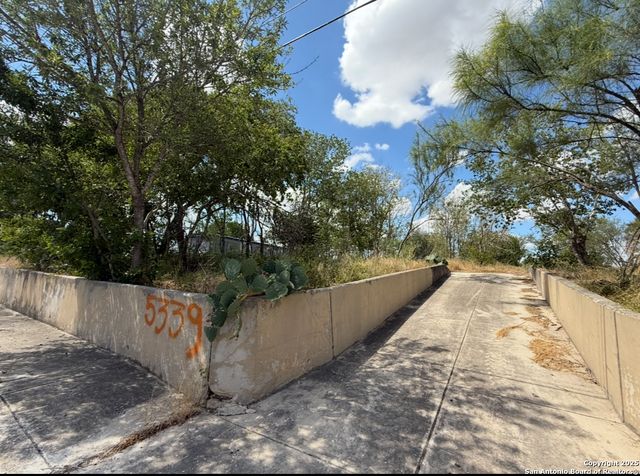5339 Natho St, San Antonio, TX 78222