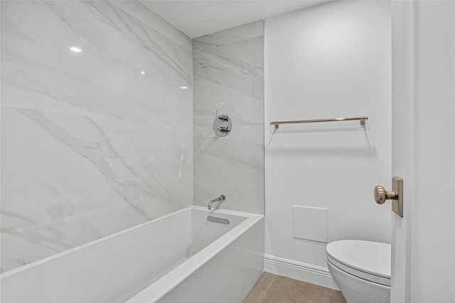20515 E Country Club Drive 1848, Miami, FL 33180