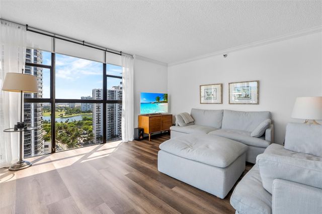 20515 E Country Club Drive 1848, Miami, FL 33180