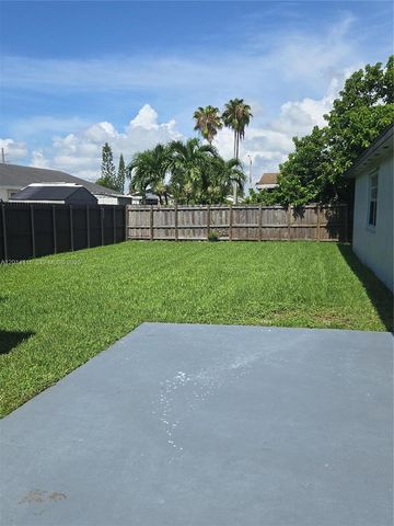 12328 SW 259th St, Homestead, FL 33032