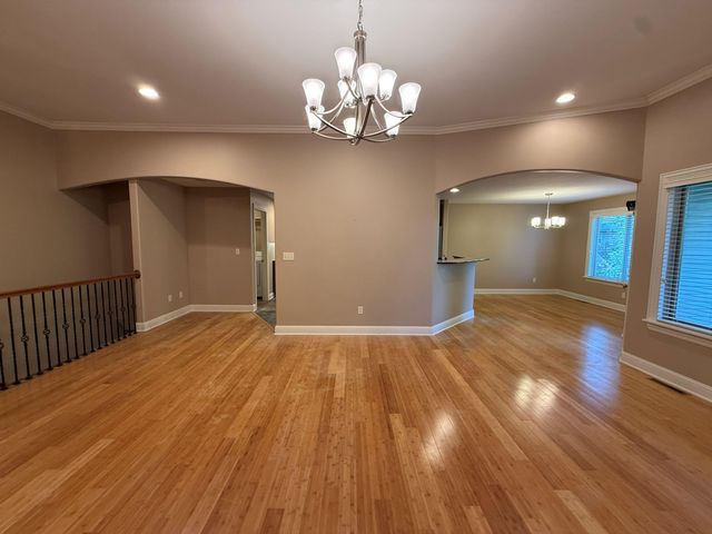 6802 STANWOOD DR, Columbia, MO 65203