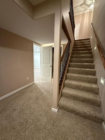 6802 STANWOOD DR, Columbia, MO 65203