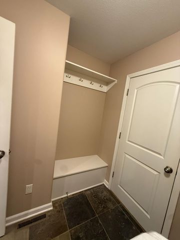 6802 STANWOOD DR, Columbia, MO 65203
