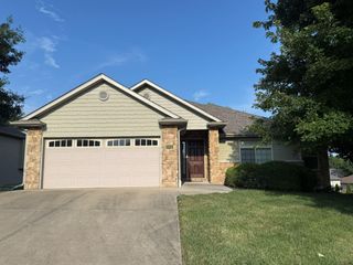 6802 STANWOOD DR, Columbia, MO 65203