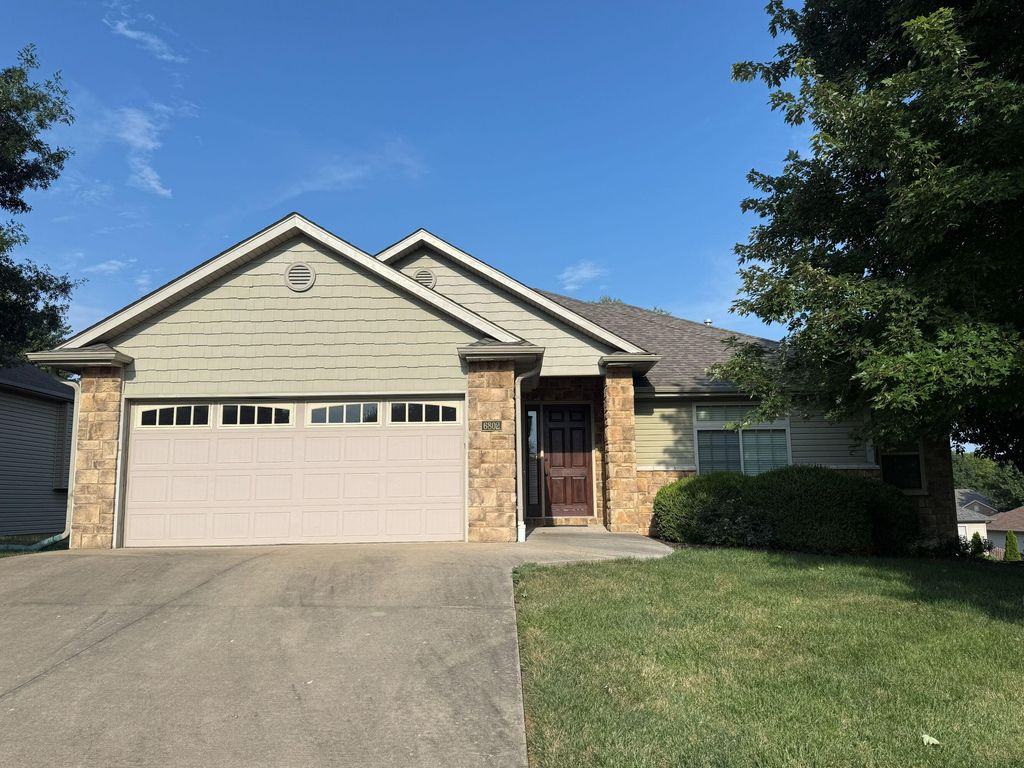 6802 STANWOOD DR, Columbia, MO 65203