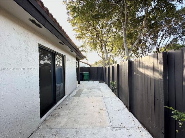 4840 SW 149th Ct 16F, Miami, FL 33185