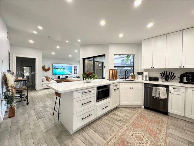 4840 SW 149th Ct 16F, Miami, FL 33185