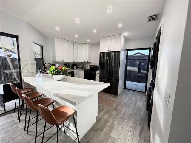 4840 SW 149th Ct 16F, Miami, FL 33185