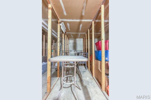 1464 Hawks Nest Court 27, St Charles, MO 63303