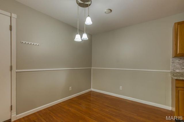 1464 Hawks Nest Court 27, St Charles, MO 63303