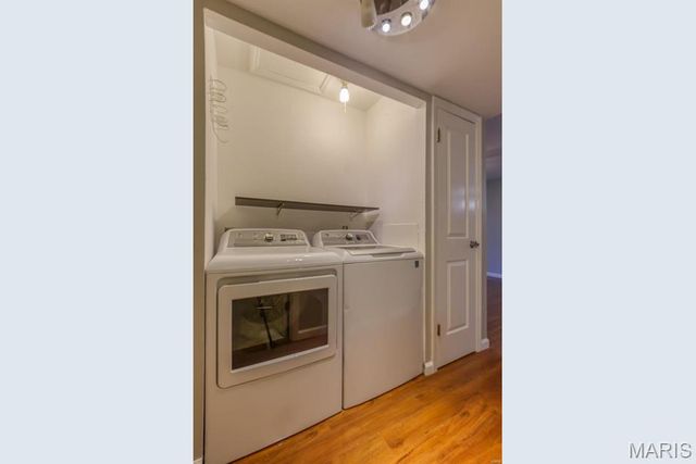 1464 Hawks Nest Court 27, St Charles, MO 63303