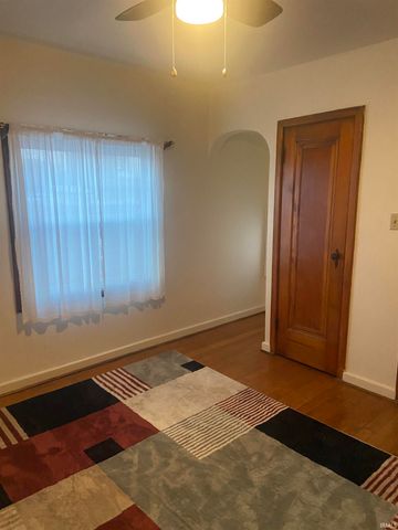 337 Lincoln Way, South Bend, IN 46601