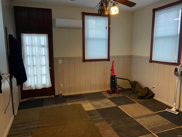 337 Lincoln Way, South Bend, IN 46601