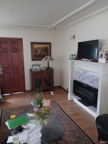 337 Lincoln Way, South Bend, IN 46601