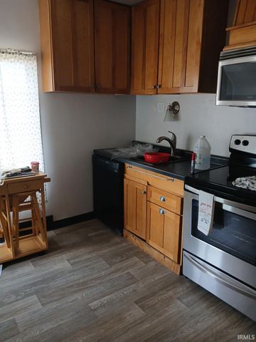 337 Lincoln Way, South Bend, IN 46601