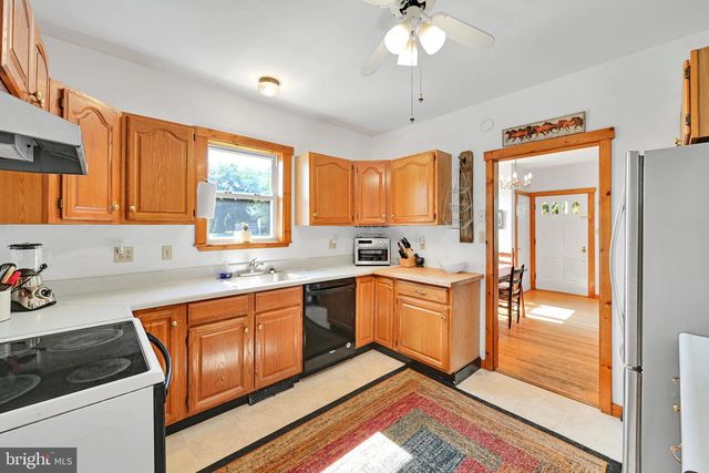 1801 URSINUS AVE, Lancaster, PA 17603