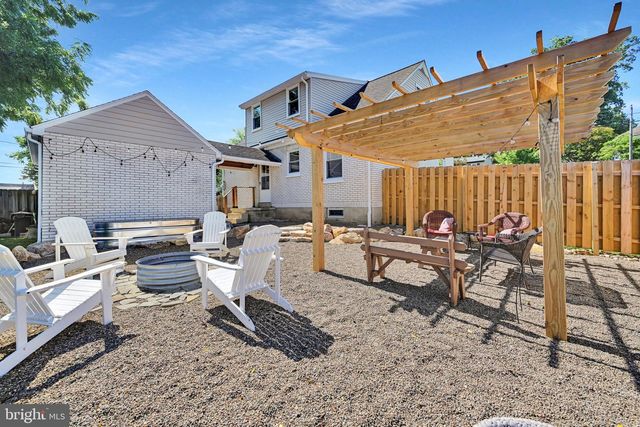 1801 URSINUS AVE, Lancaster, PA 17603
