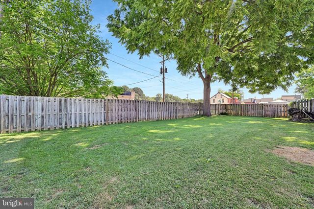 1801 URSINUS AVE, Lancaster, PA 17603